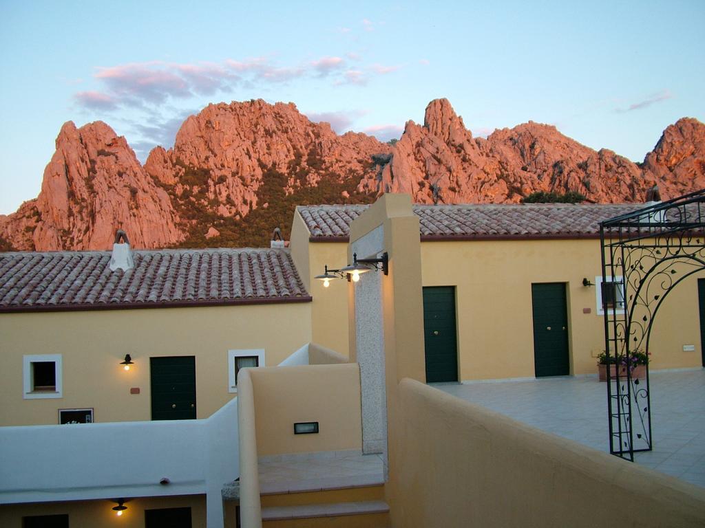 Papillo Resort Borgo Antico San Pantaleo Esterno foto