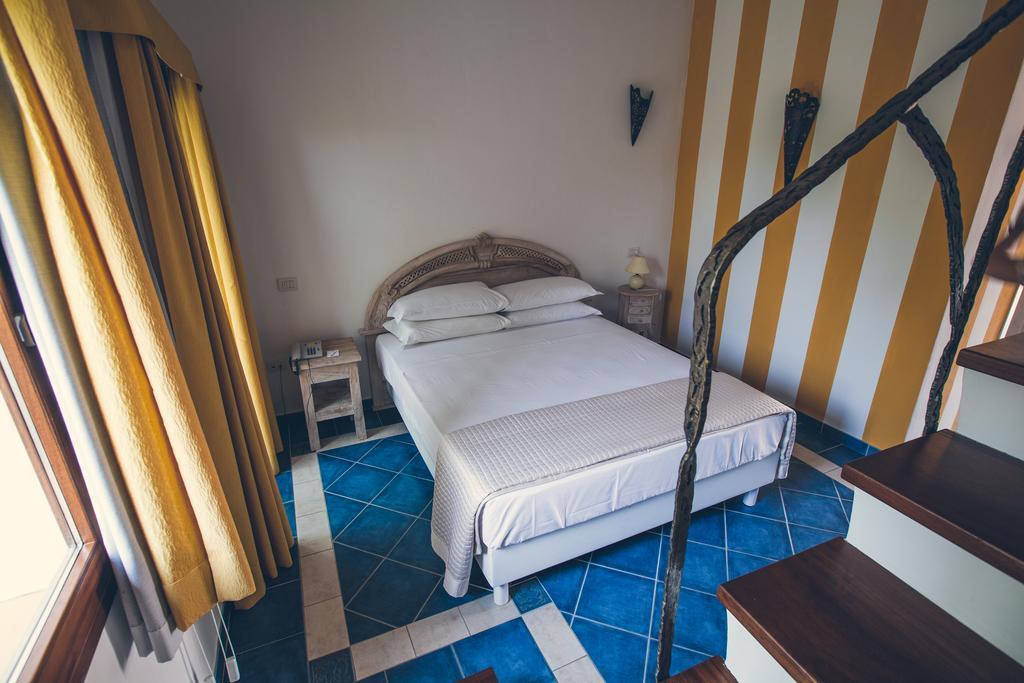 Papillo Resort Borgo Antico San Pantaleo Esterno foto